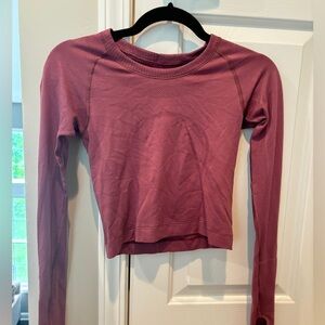 Lululemon long sleeve size 4